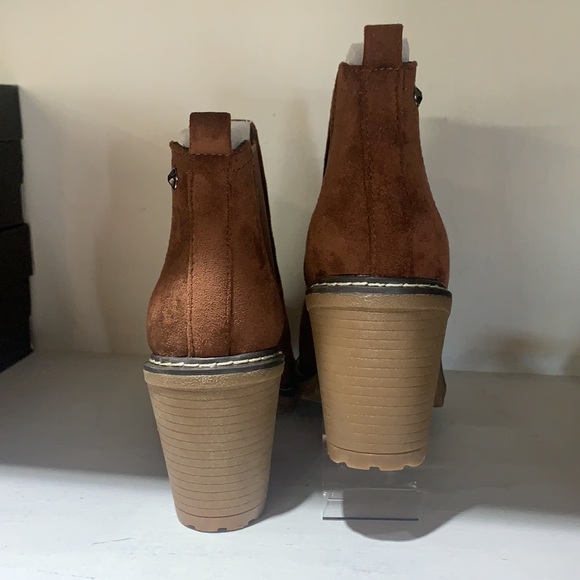 NWT Corkys Rocky Brown - Picture 3 of 4